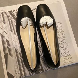 90s square toe flats